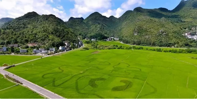 最新兴义自驾游记，穿越山水间的独特体验